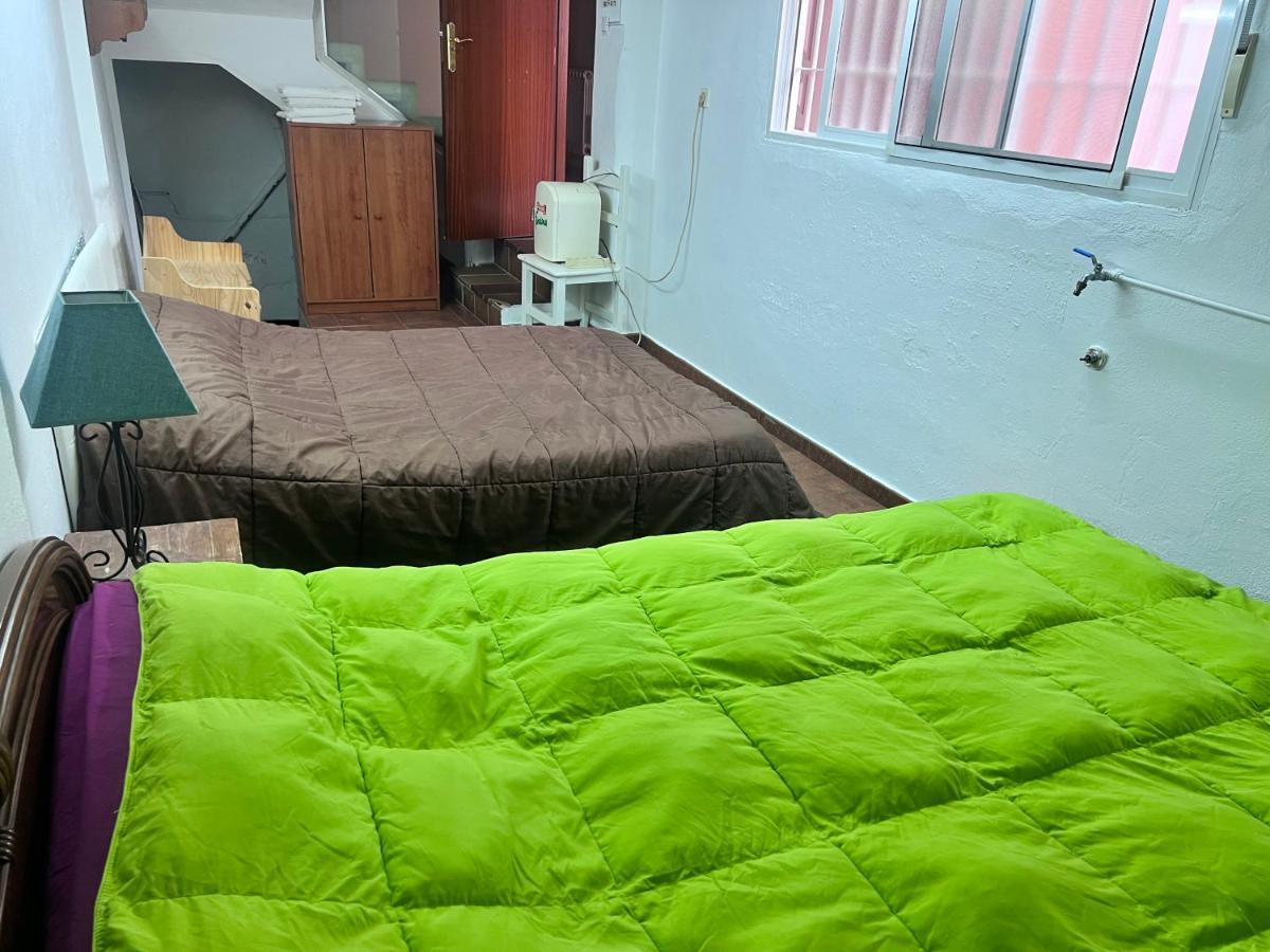 Casa Ideal Familias Y Grupos Con Balcones Exterior Soleada Patios Cerca Alhambra, Sierra Nevada, Rio Genil, Lancha Del Genil, Parque Llano Y Reloj Del Sol Con Barbacoas, Campo De Futbol, Circuito Gimnasia Apartment Granada Exterior photo